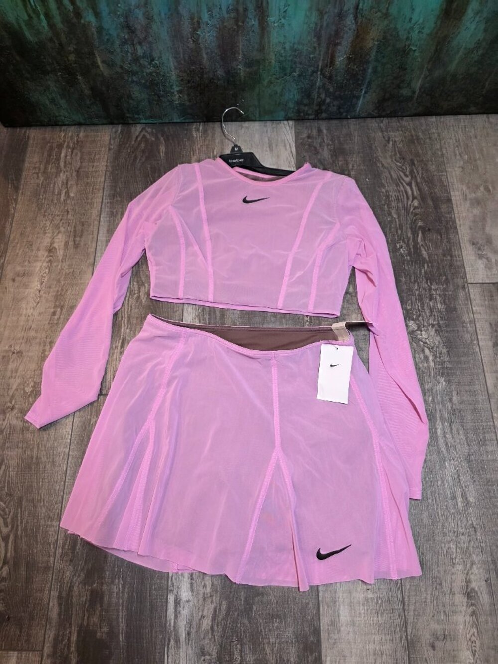 Nike Womens Large Pink Mesh Tennis Crop Top Skirt 2 Piece Set NWT